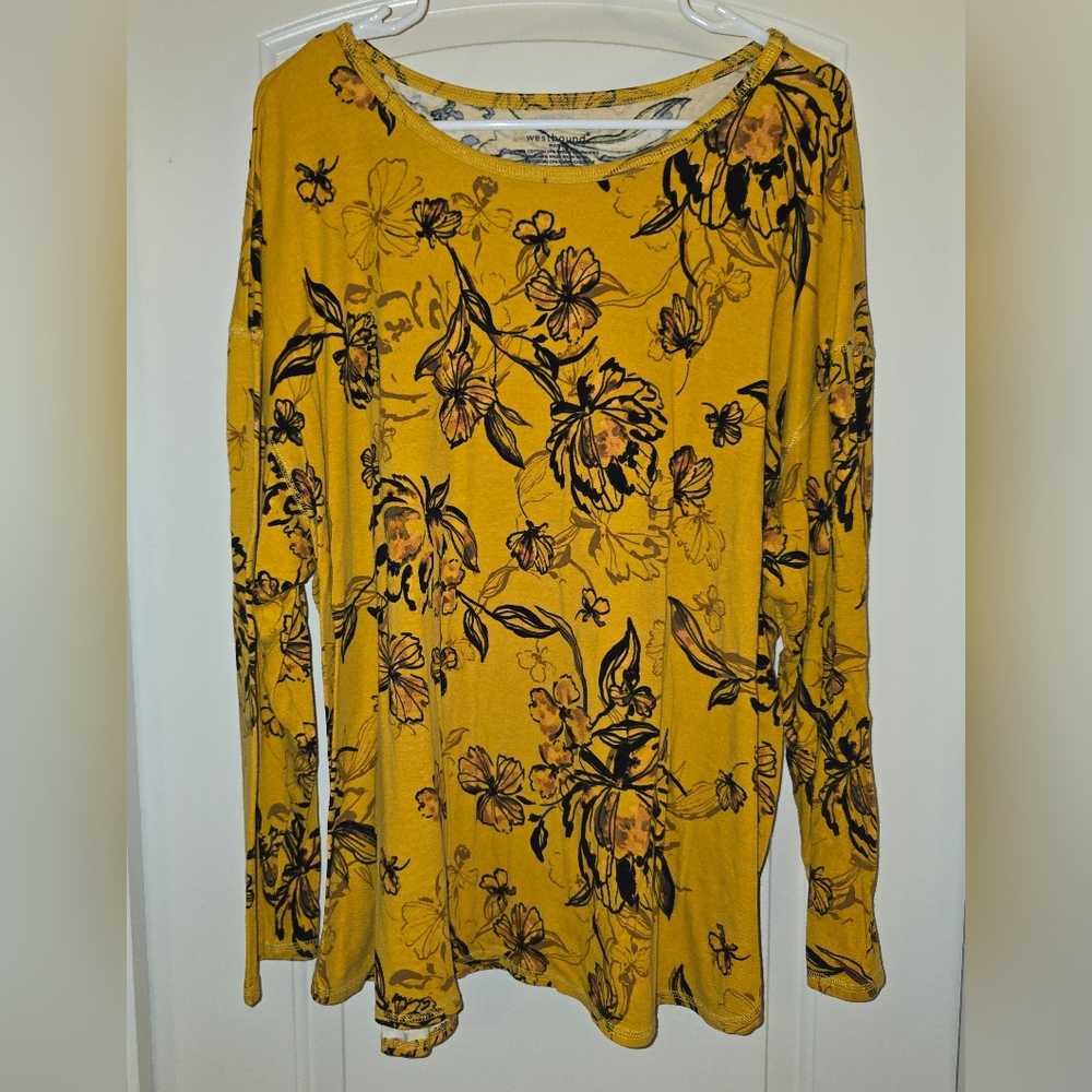 Women's Long Sleeve Knit Top - Gold Floral Pattern